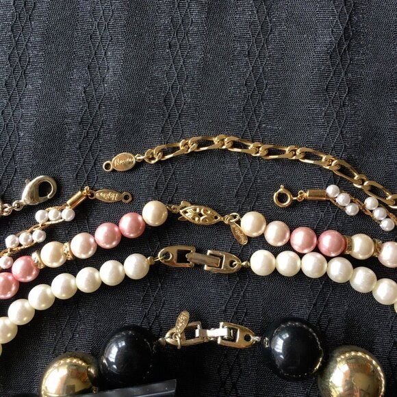 NAPIER vtg new jewelry lot - 12 pc necklace  bracelet earring - bead rhinestone - Picture 8 of 8